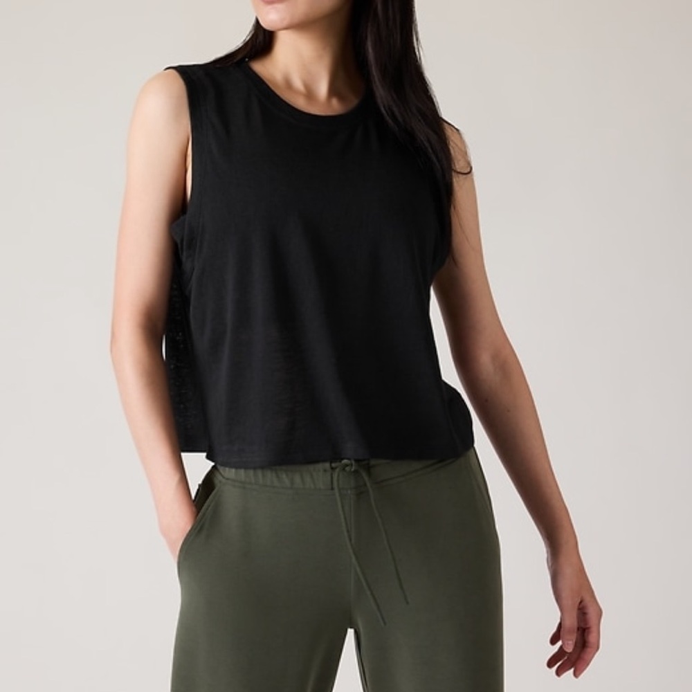 NWOT Athleta breezy muscle tank. Aspen olive. Size S.